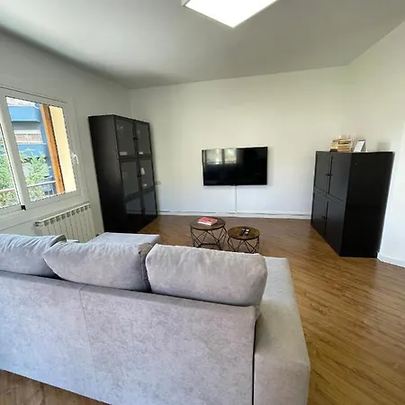 Apartamento Centrico En Berga - Alberga Exterior photo